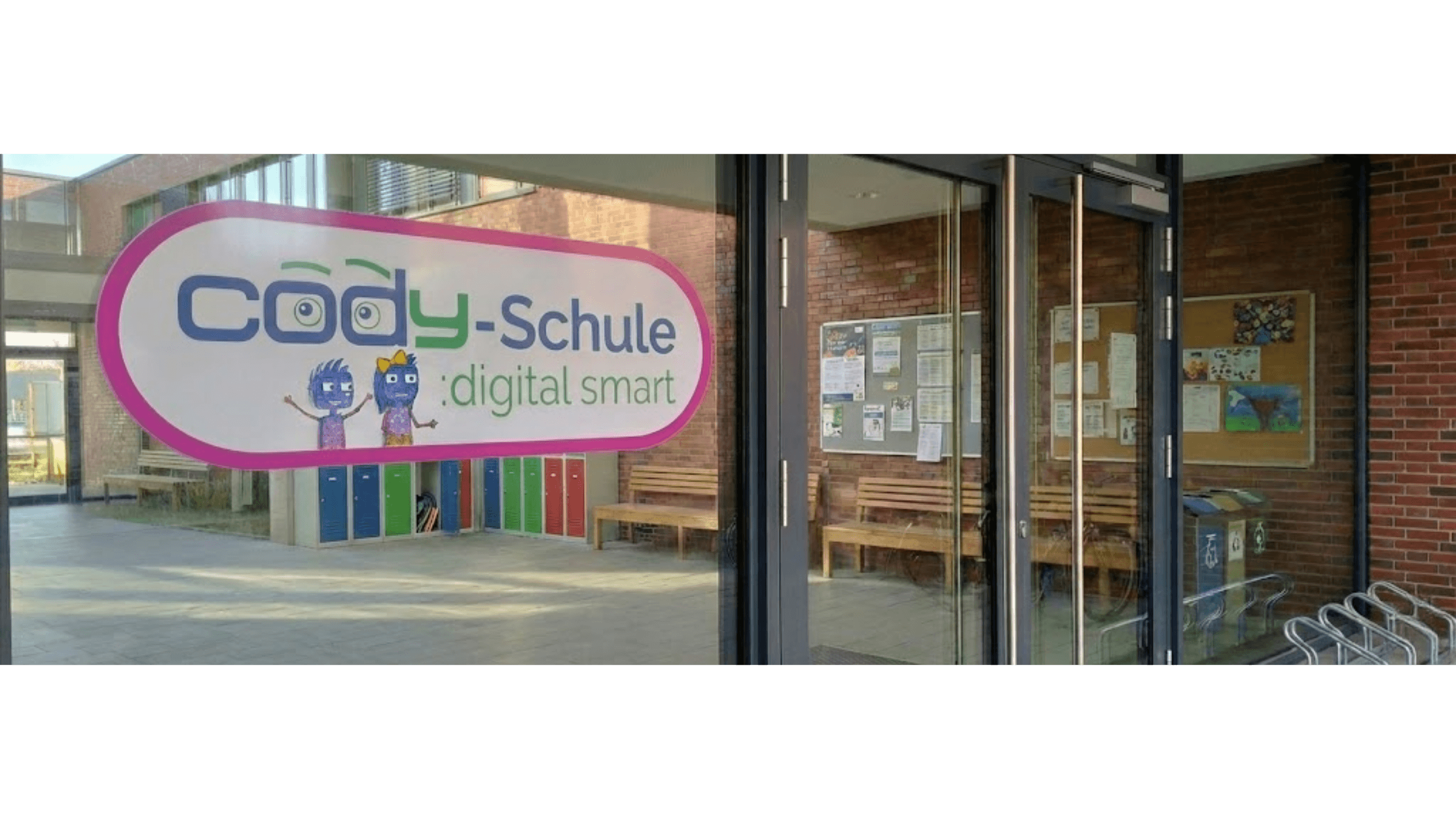 Eingangsbereich-Schule-cody-Guetesiegel (1)